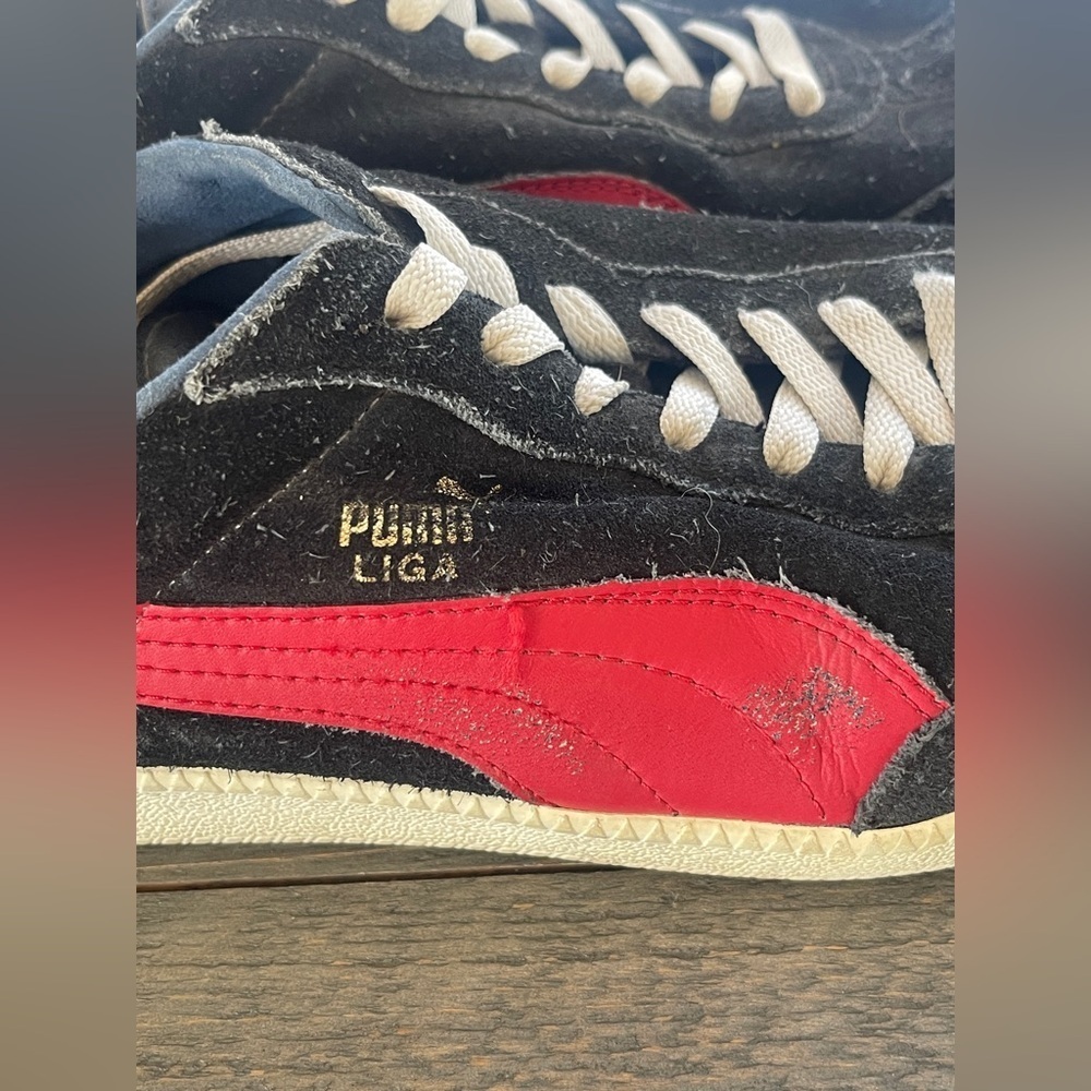 Puma Liga Suede Classic Casual Sneaker Black Red Men's Size 10 - Picture 4 of 10